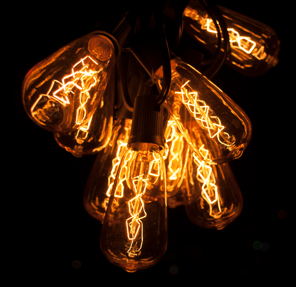 ST40 Zig Zag Edison String Light Sets with Black wire Hometown